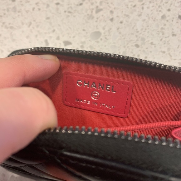 AUTHENTIC Chanel Gabrielle card holder - Picture 6 of 13